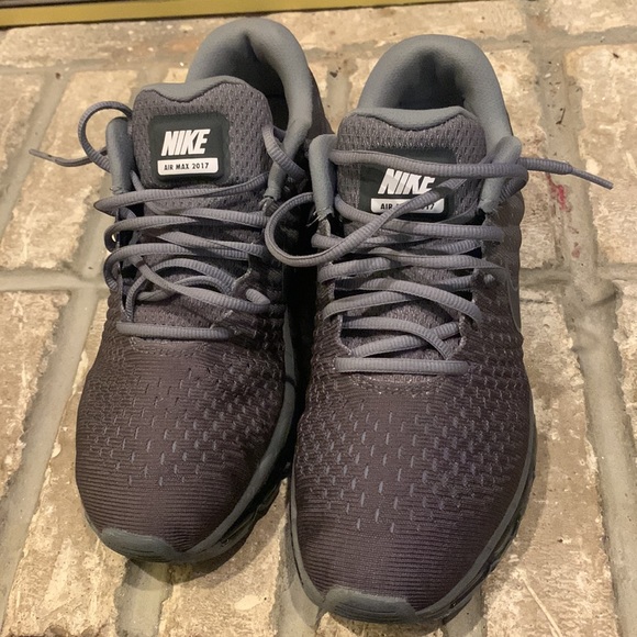 Nike Air Max 2017 - Picture 2 of 11